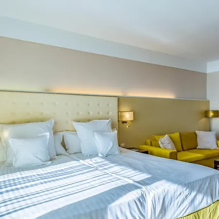 Barcelo Royal ساني بيتش