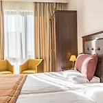 Barcelo Royal Resort