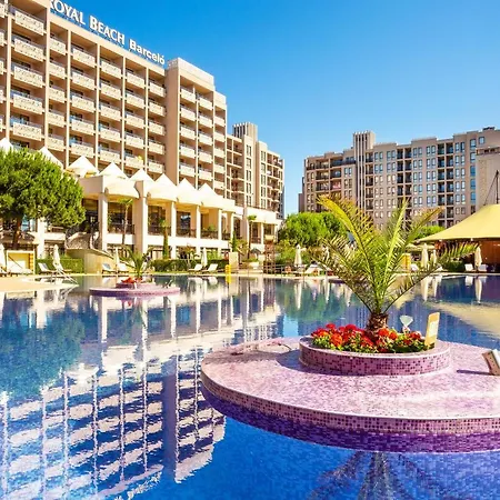بارسيلو رويال بيتش منتجع 5*